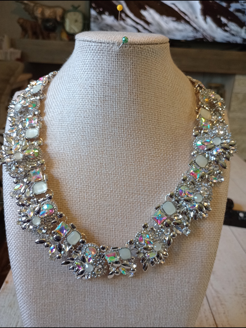 Vintage Zi-Crystal Necklace in Iridescent White - Elegant Women Jewelry